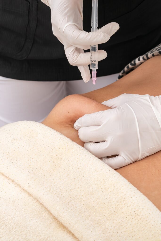 Mesotherapy of the abdominal area is an injection method in aesthetic cosmetology for body shaping.